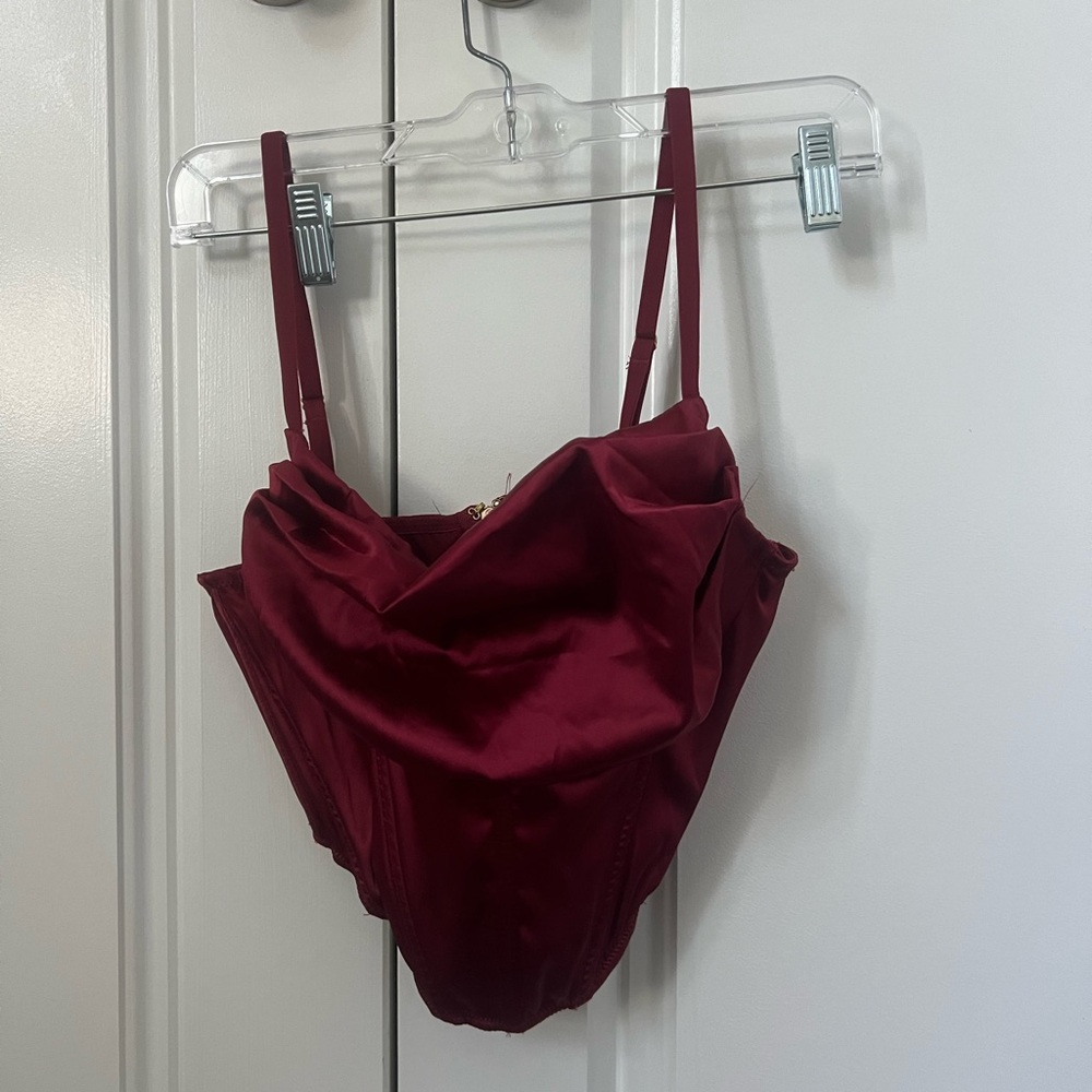 Urban outfitters corset top in burgundy size small
